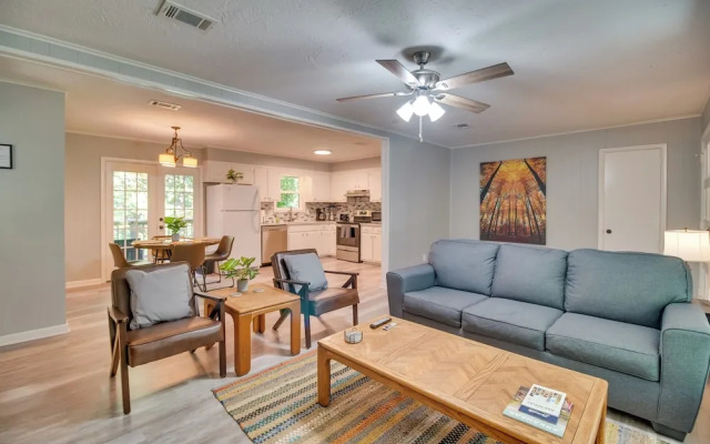 Bella Vista Vacation Rental Near Lake Access!