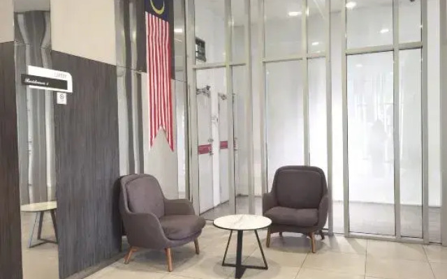 Spacious unit beside KL Gateway Mall