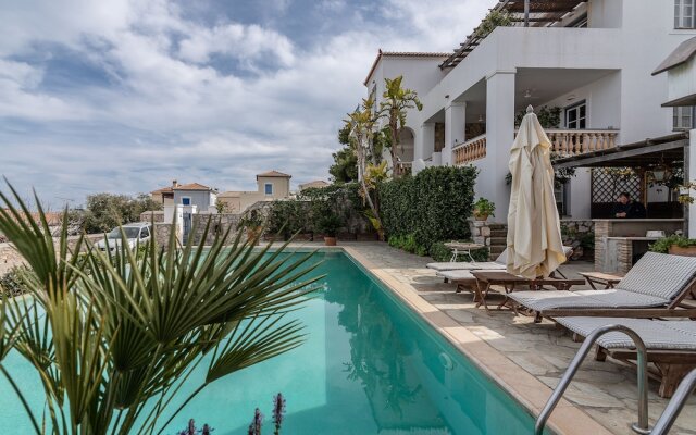 Villa Heliana Enchanting Seaviews