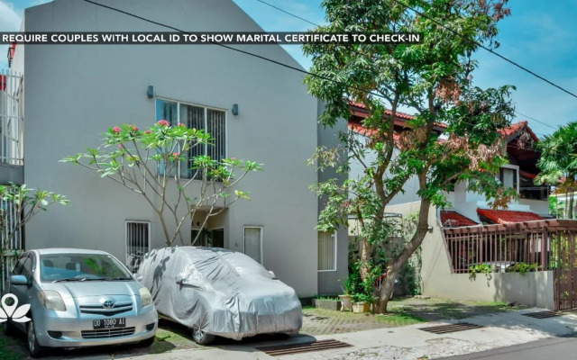 Sisco Bed & Breakfast Apartment Bandung by ZEN Rooms