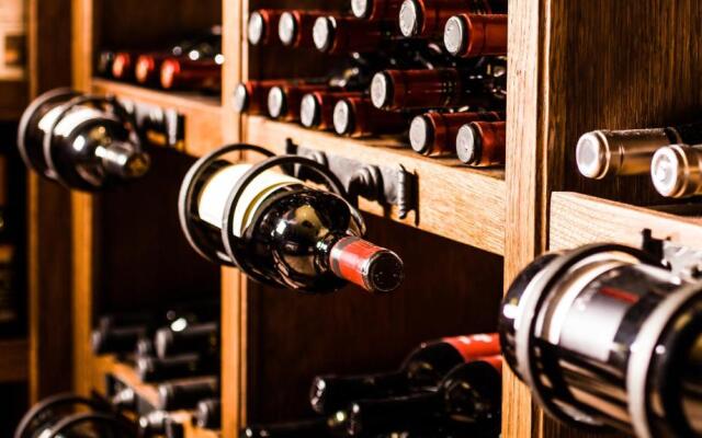 Crowne Plaza Hotel New Delhi Okhla by IHG