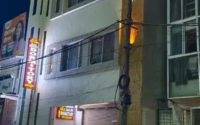 V R S Deluxe Dormitory