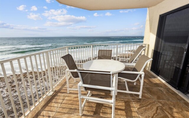 Inlet Reef 402 2 Bedroom Condo by RedAwning