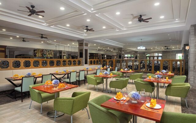 Crown Plaza Resort Sanya Bay