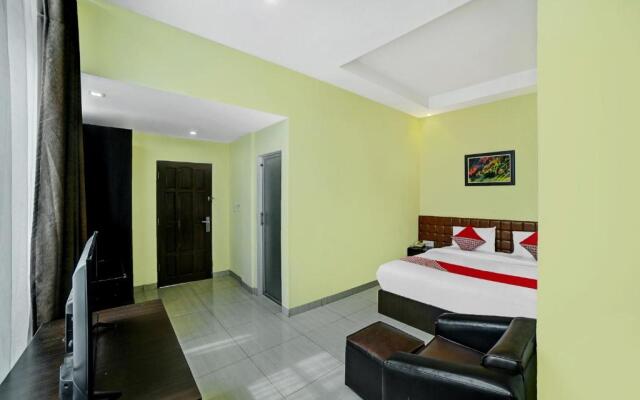 Super OYO 90565 Wesly House