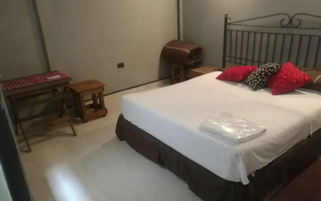 Hostal El Farol