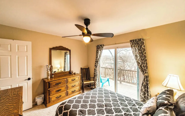 Osage Beach Getaway Lake Views Pet Friendly!