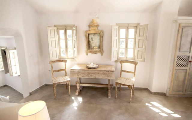 Oia Mare Villas
