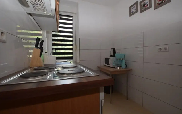 AB Apartment 81