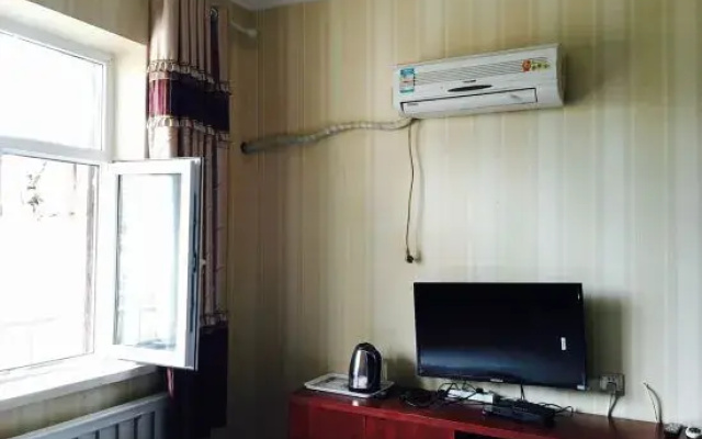 Urumqi West Road Hotel