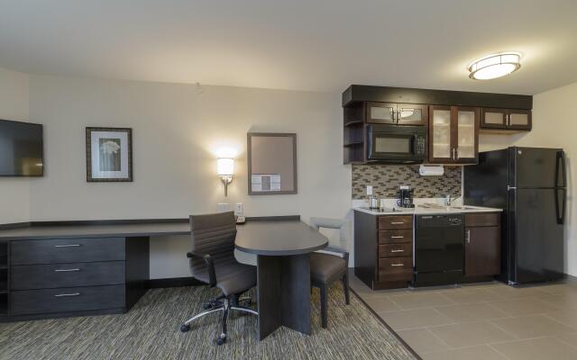 Candlewood Suites Mishawaka North, an IHG Hotel