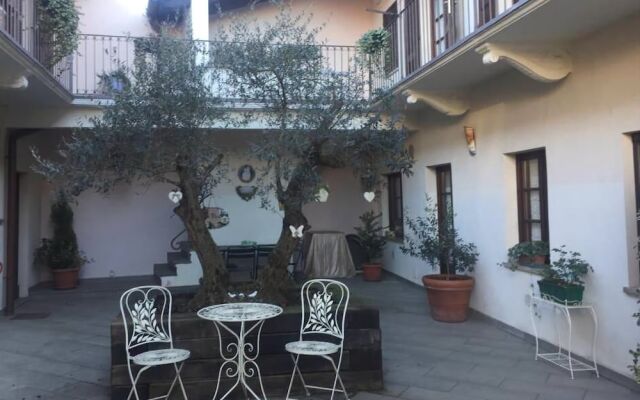 La Ida Bed and Breakfast