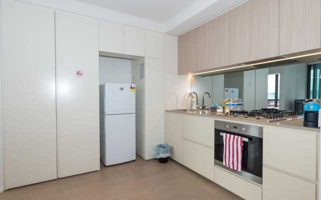 Melbourne CBD Victoria Harbour Short Stay Service Apartments