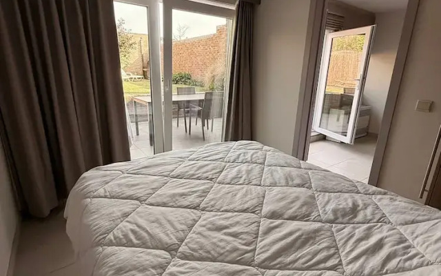 Elegant Seaside Retreat With Garden and Garage