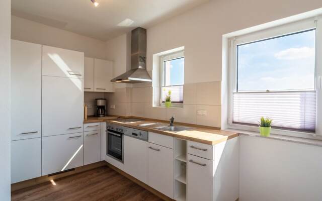 Eifel Lakeside Family Escape