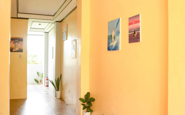 The Palms Resort & Bar