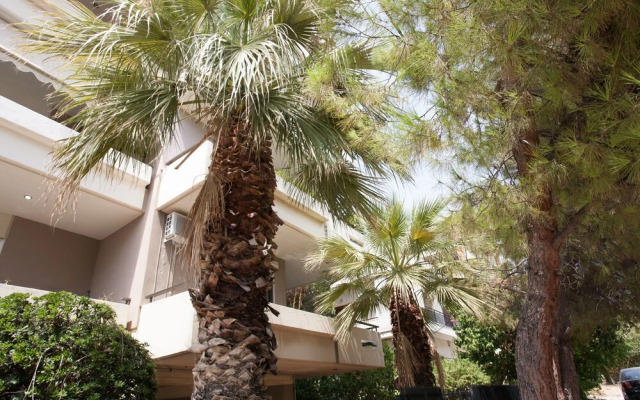 Pleasant 2BR Apartment near HELEXPO
