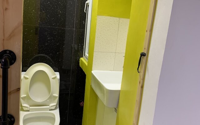 Beinte Singko de Marso Apartments
