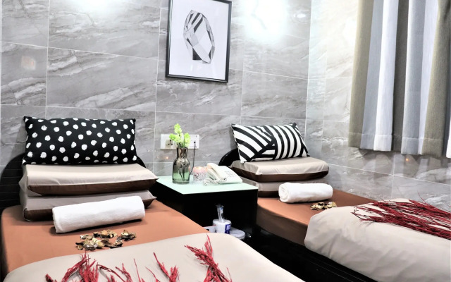 Metrocity Lounge