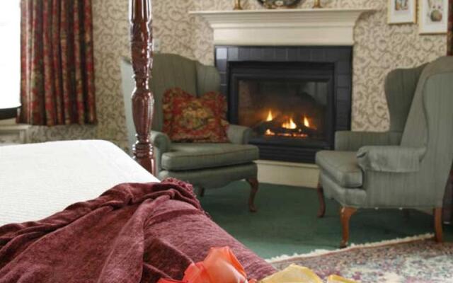 Chesterfield Inn