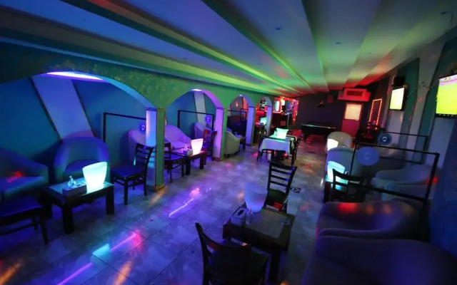 Knight Armour Hotel