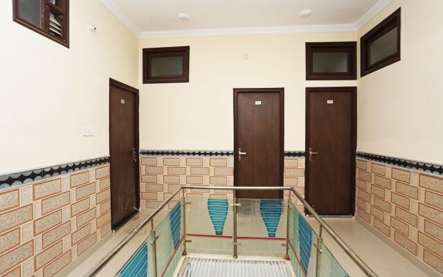 Oyo 23090 Hotel Mani Bhai Patel