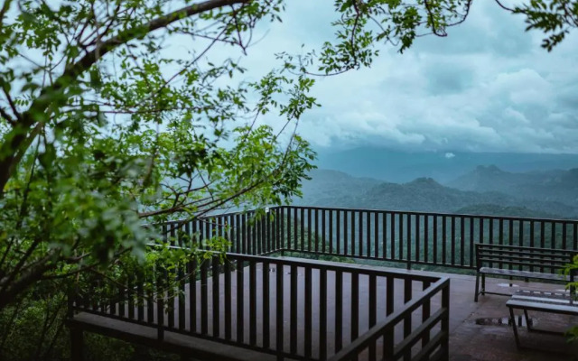 Haze and Kites Resort Munnar