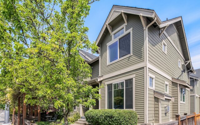 Seattle Vacation Home: The Parsonage