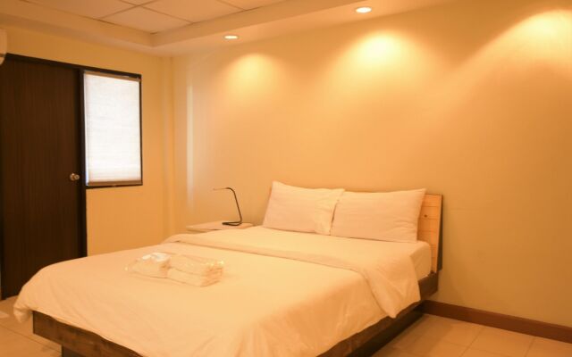 ROOM at PRACHACHUEN