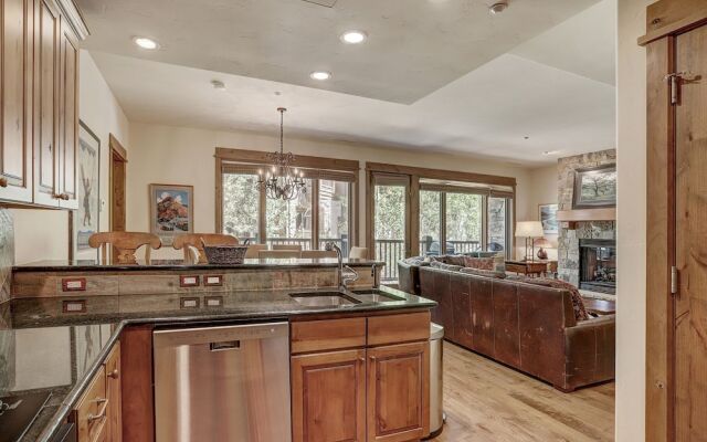 Elegant Updated 3 Bedroom Condo At One Arrowhead Place Condo by RedAwning