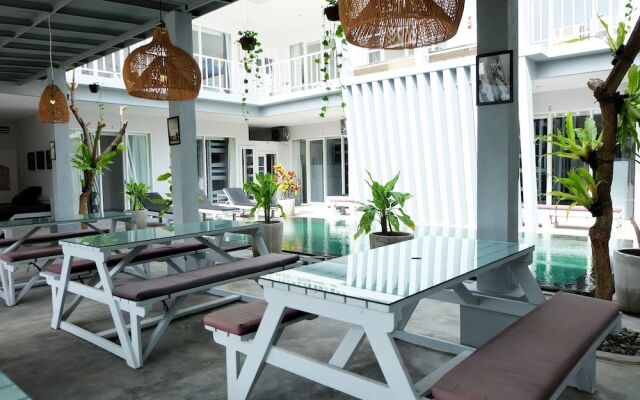 MH Hotel Seminyak