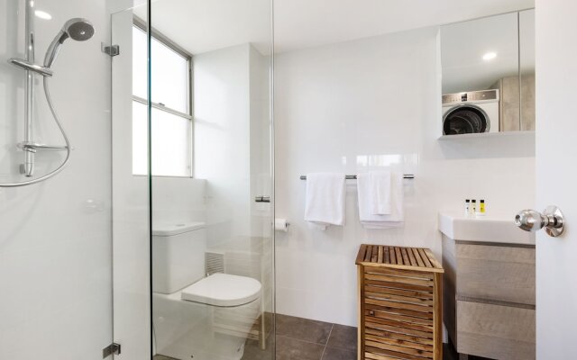 Darlinghurst 21 Crn Furnished Apartment
