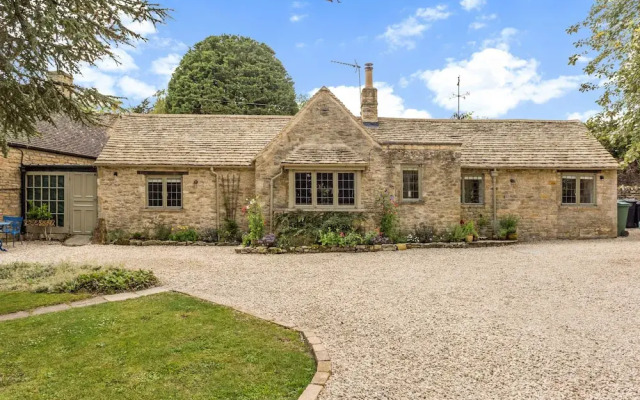 Scenic Family Home in Cotswolds
