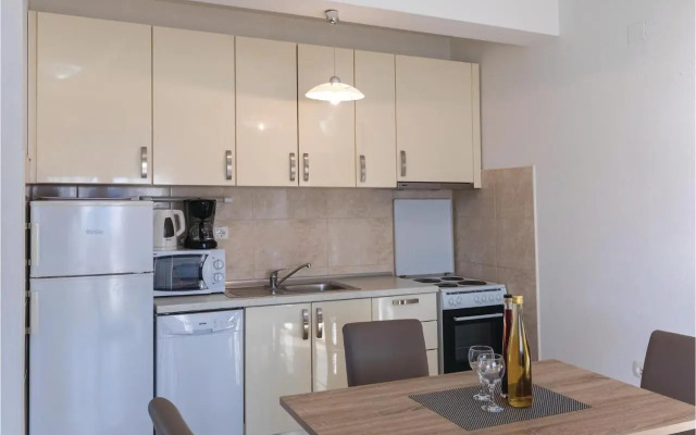 One-Bedroom Apartment Klek with Sea view 06