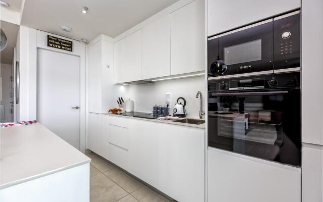 Ivy in Fuengirola with 2 bedrooms and 2 bathrooms