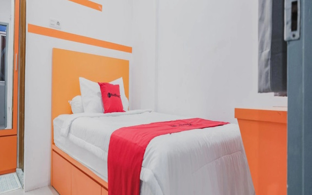 RedDoorz @ Jalan Sukabangun 2 Palembang