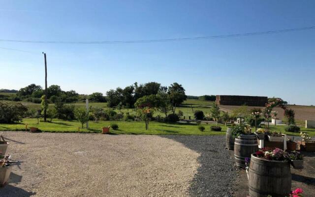 Gite Chédigny, 4 Pièces, 6 Personnes - Fr-1-381-121