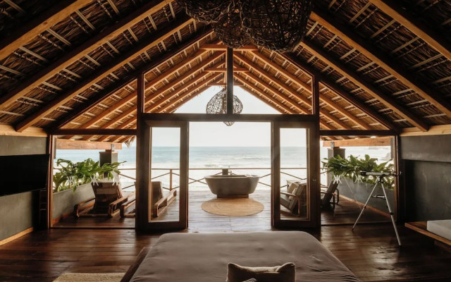 Naked Hotel Zipolite