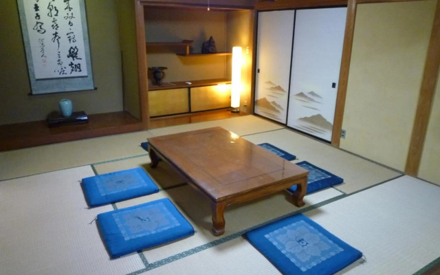 GuestHouse AZMO - Vacation STAY 22715v