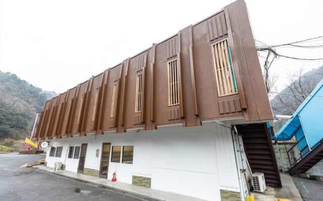 OYO Hotel Tatsuyoshi Osaka Sennan