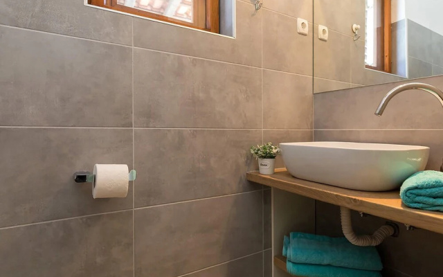 Nice Home in Porec With Wifi, Outdoor Swimming Pool and 2 Bedrooms - Hotel in Porec - Photo 5