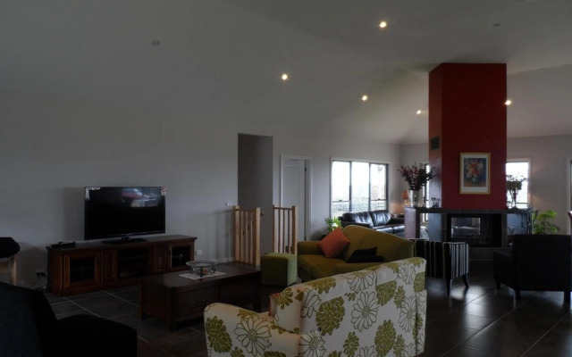 Swan Lake Guest House