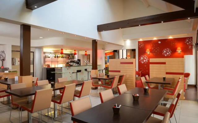 ibis Saint Lo La Chevalerie