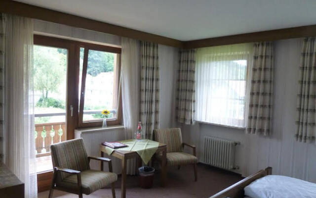 Gasthaus-Hotel Zum Hirschen