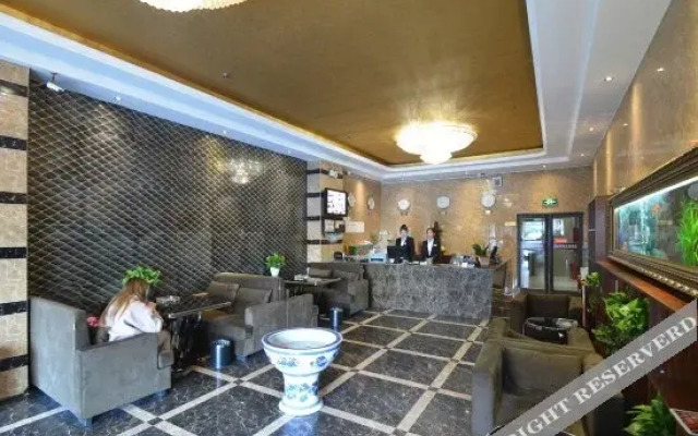 Like Modern Hotel(Zhengzhou East Railway Station Exhibition Center)
