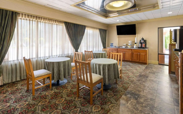 Inn At Atlantic City Hotel & Banquet