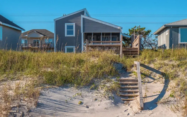 Blue Crab by Topsail Realty