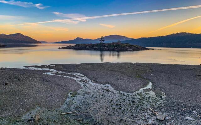 Otters Pond Bed & Breakfast