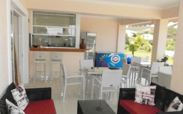 Elea Hotel