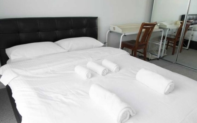 New Spacious 2 Bedroom With Gorgeous City Views